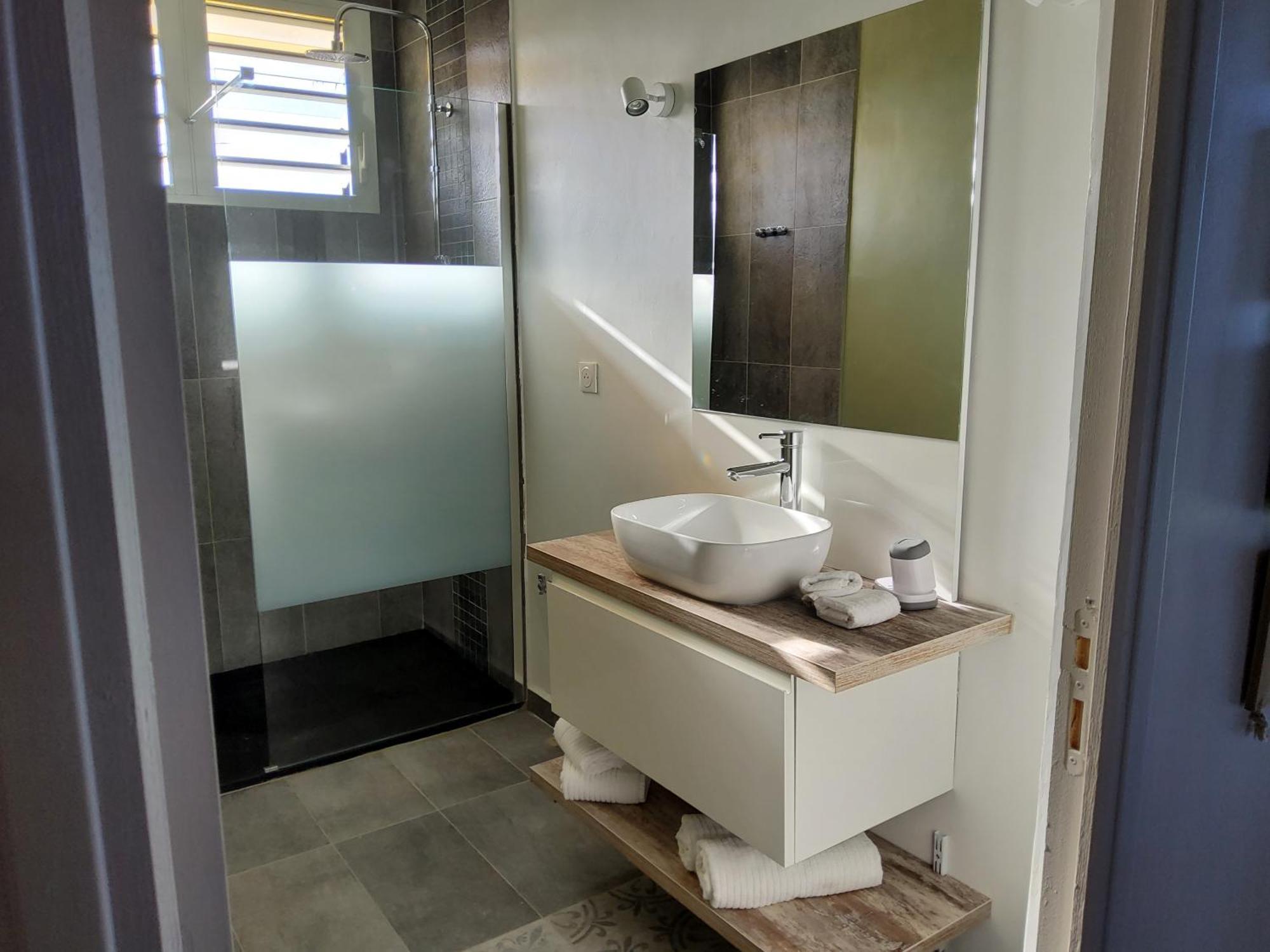 Appartement T1 Bis Joli Cocoon Saint-Benoît Екстериор снимка